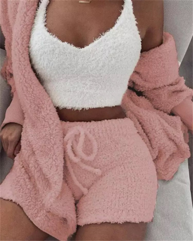 Cozy homewear long-sleeve crop top & shorts
