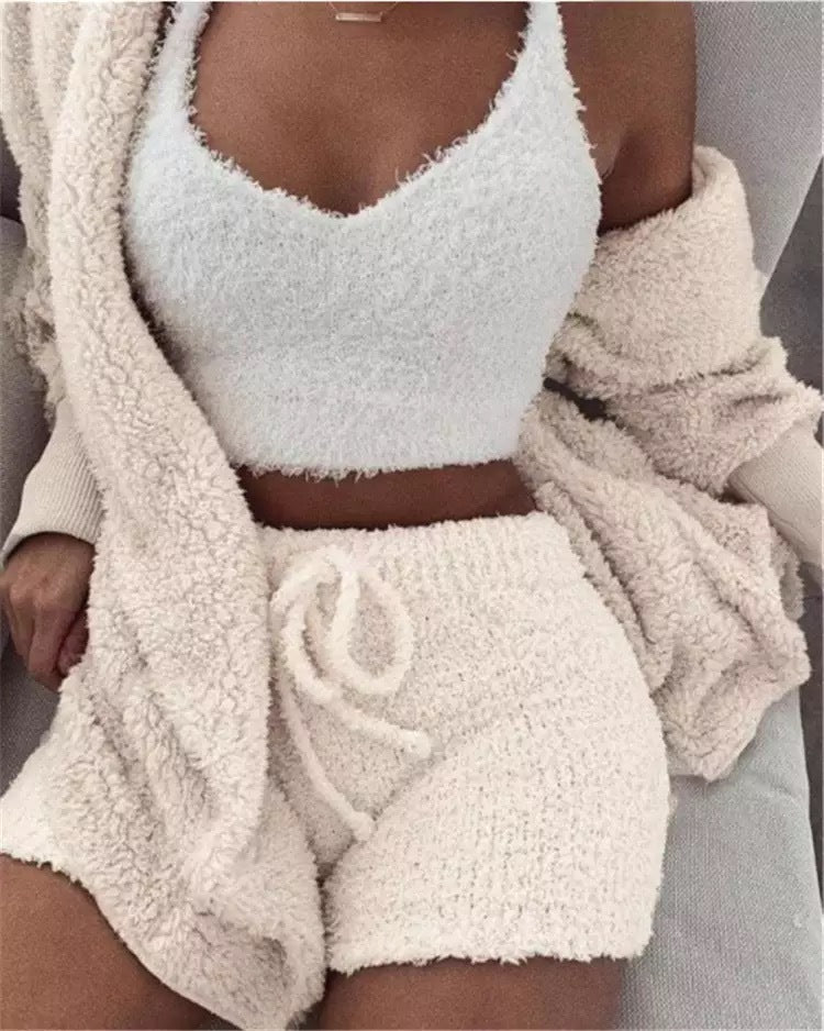 Cozy homewear long-sleeve crop top & shorts