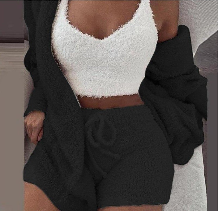 Cozy homewear long-sleeve crop top & shorts