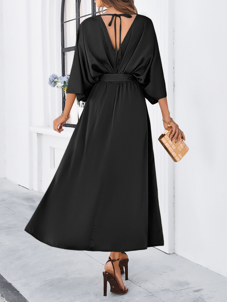 Batwing long-sleeve V-neck lace-up maxi dress