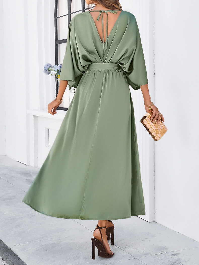 Batwing long-sleeve V-neck lace-up maxi dress