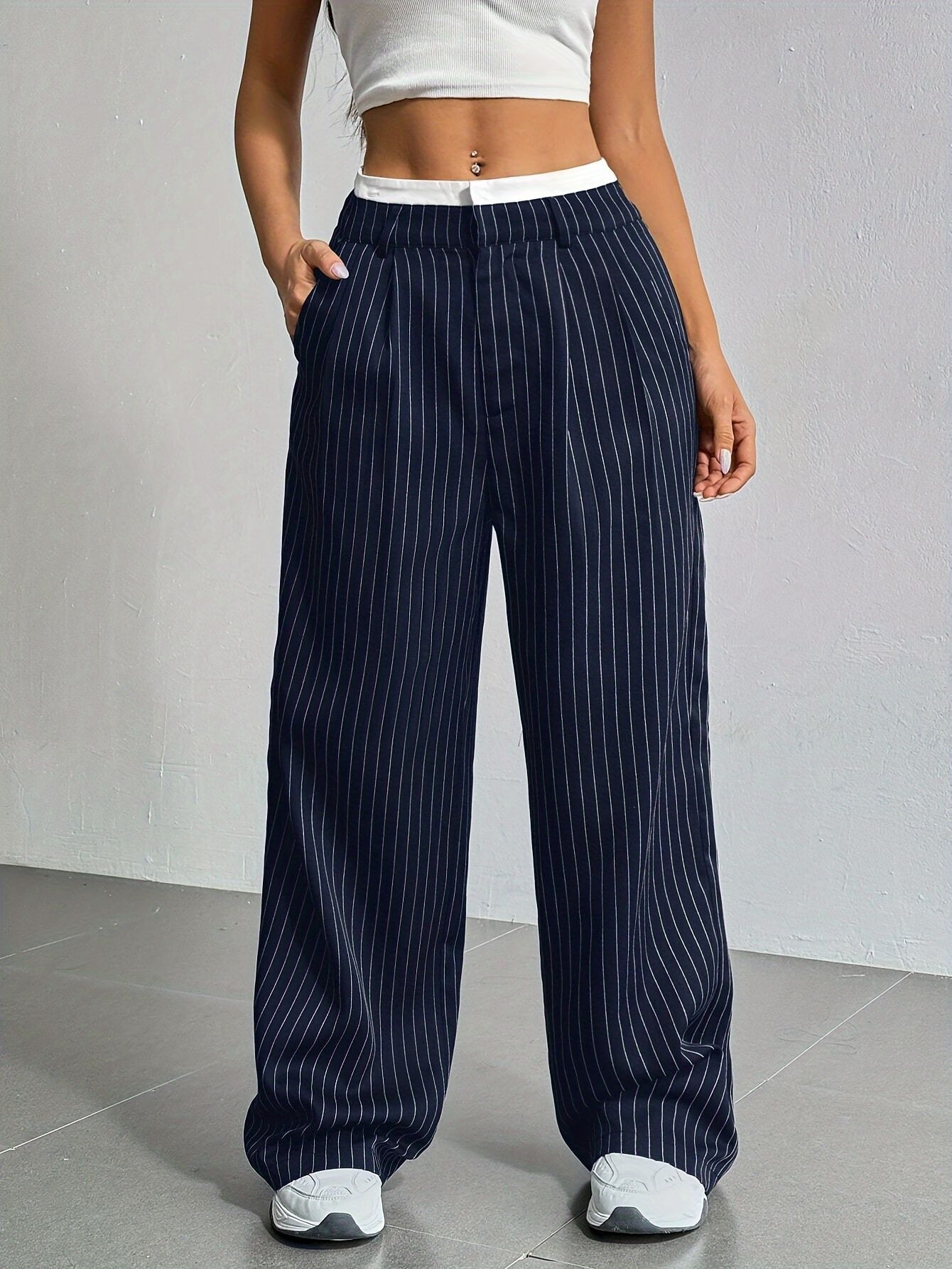 Striped high-waist straight trousers with pockets