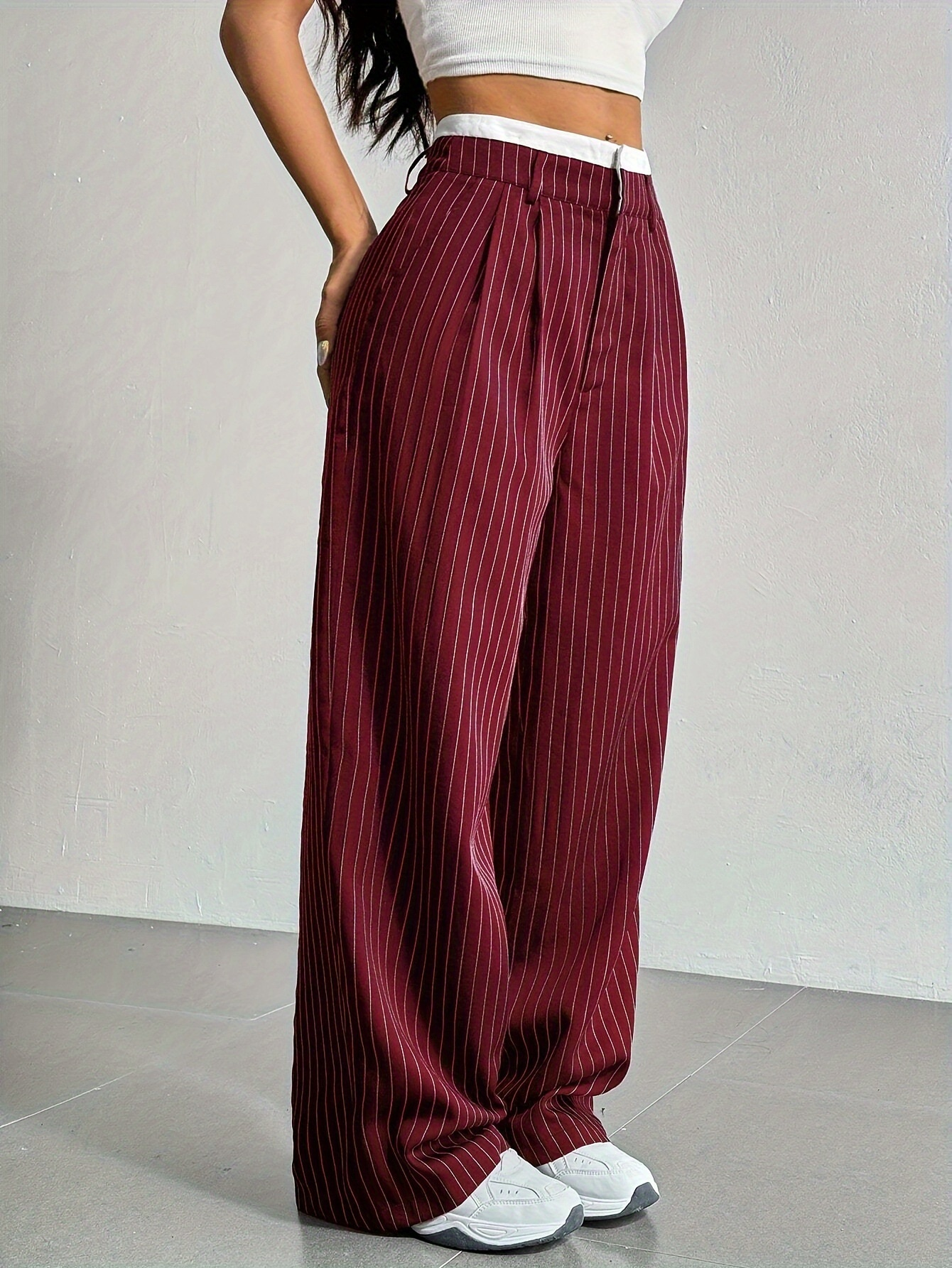 Striped high-waist straight trousers with pockets