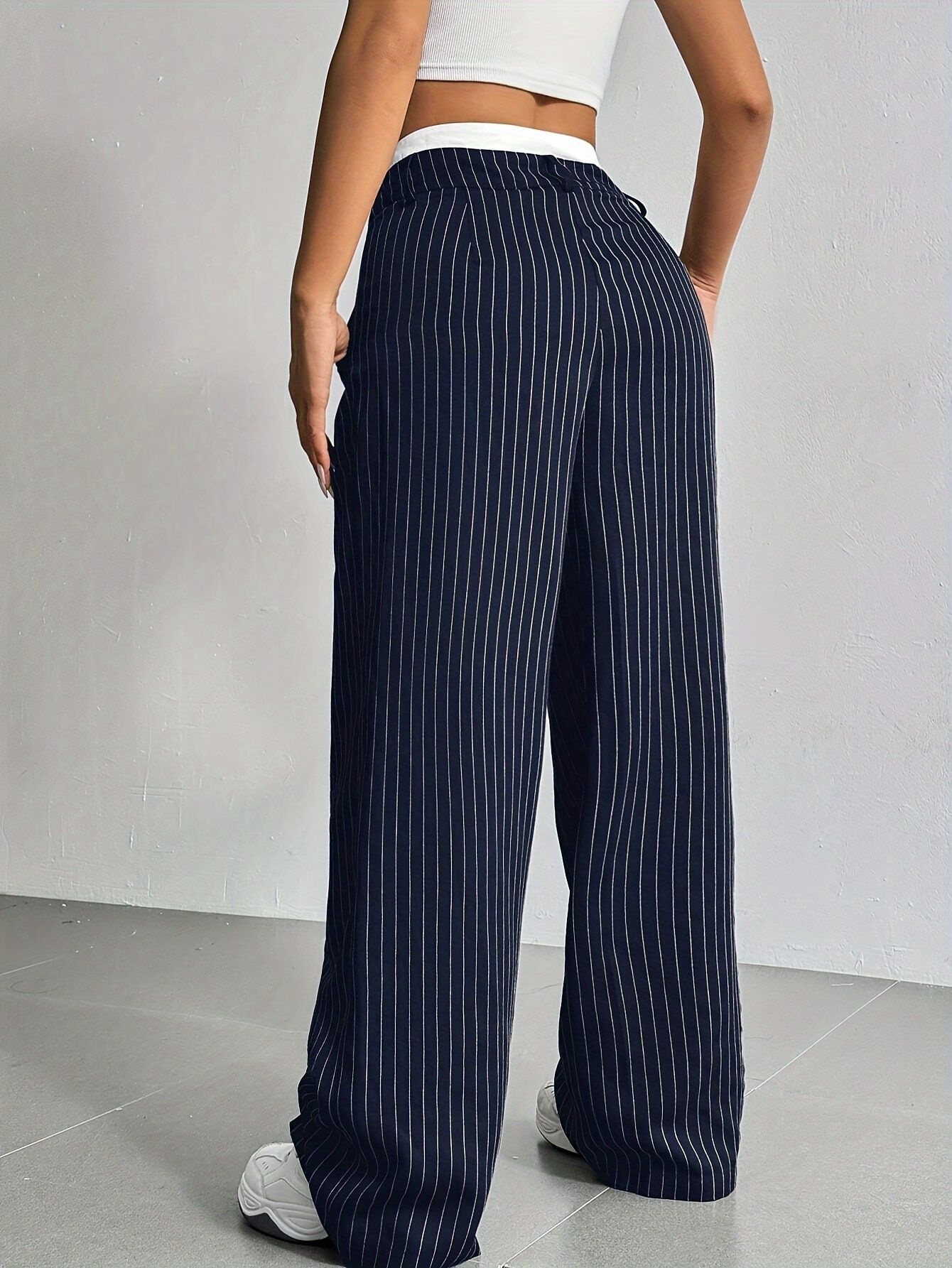 Striped high-waist straight trousers with pockets