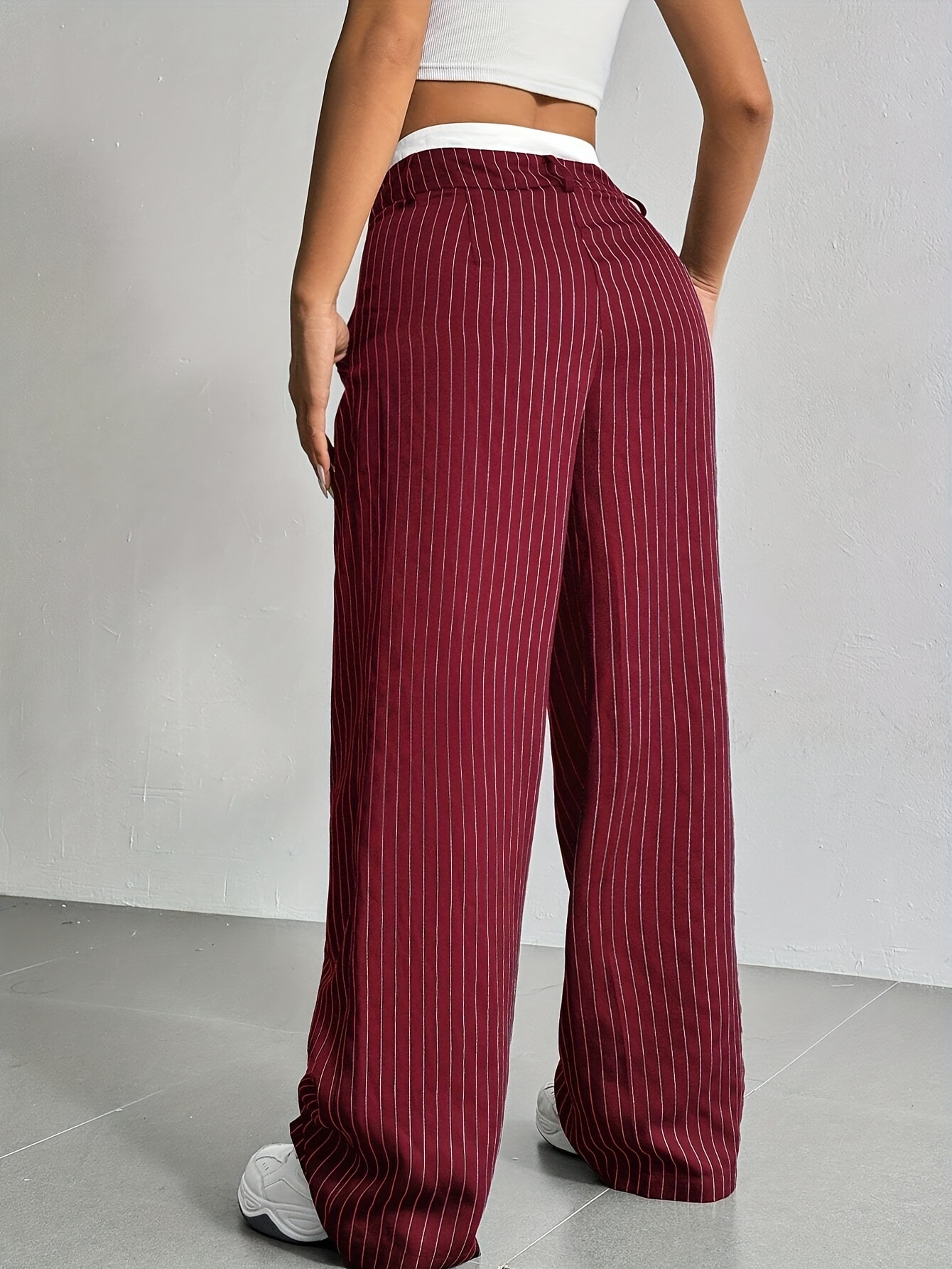 Striped high-waist straight trousers with pockets