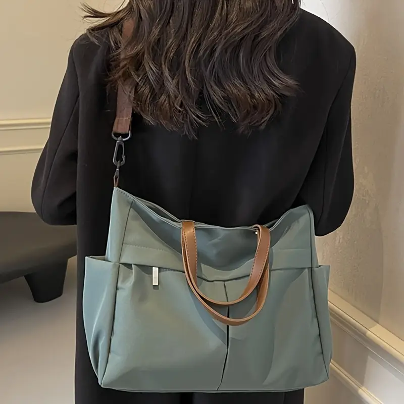 Multi-Compartment Quilted Shoulder Bag
