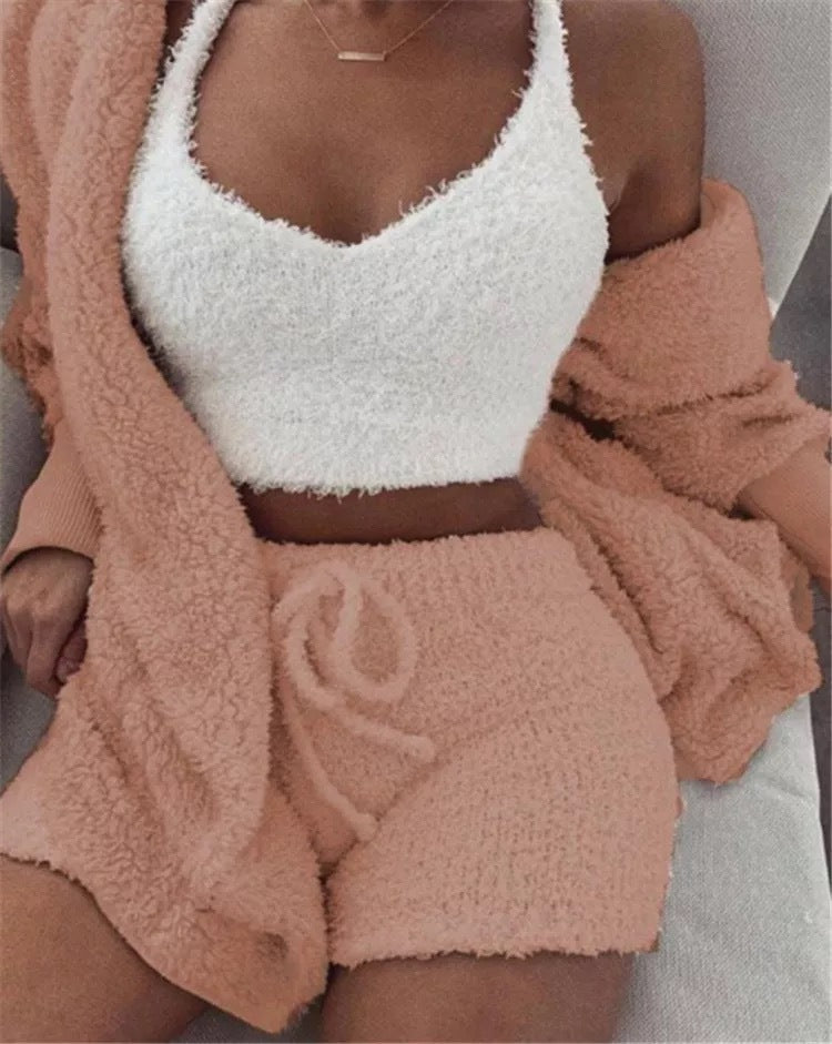 Cozy homewear long-sleeve crop top & shorts