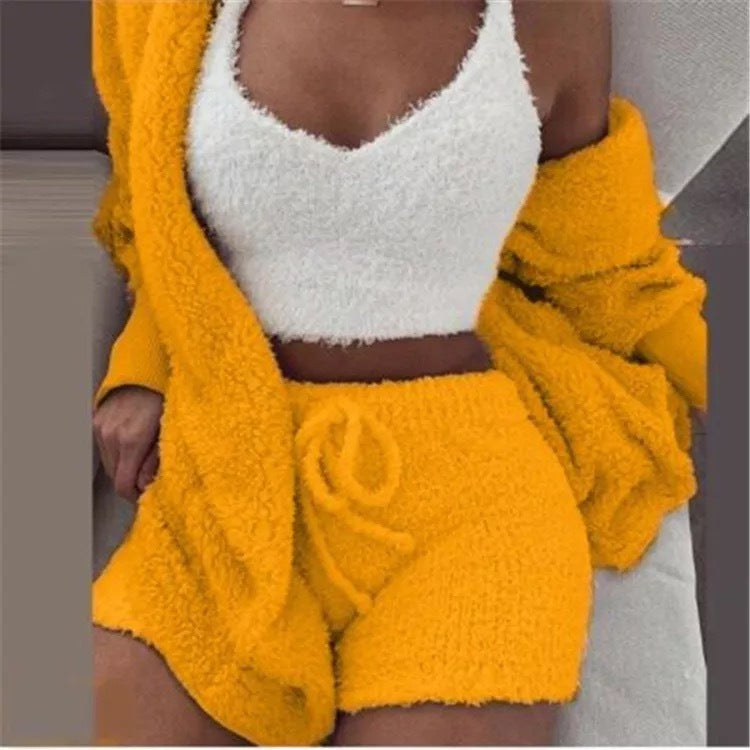 Cozy homewear long-sleeve crop top & shorts
