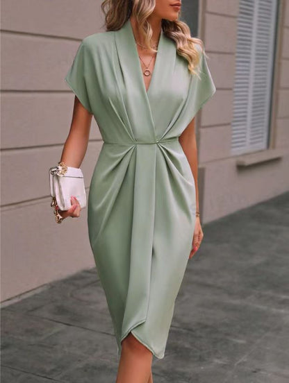 Summer batwing V-neck pleated dress