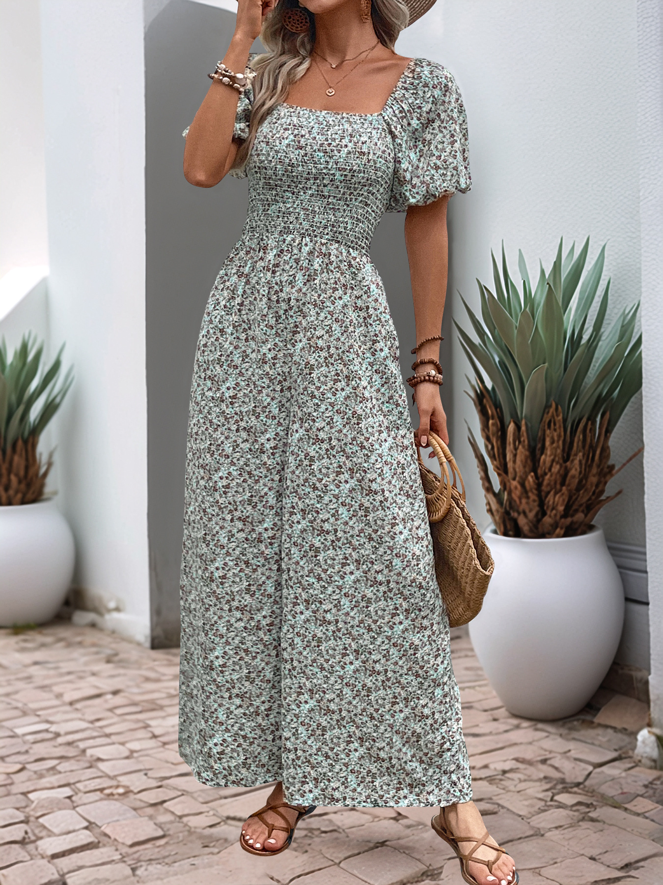 Square-neck puff-sleeve floral jumpsuit